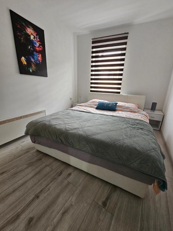 Apartment Aria Vinkovci Bagian luar foto