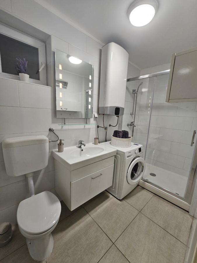 Apartment Aria Vinkovci Bagian luar foto